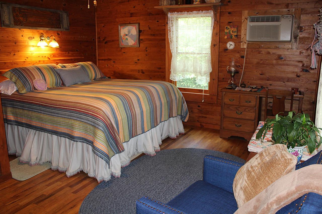 Henson Cove Place Bed And Breakfast W/Cabin Hiawassee Eksteriør billede